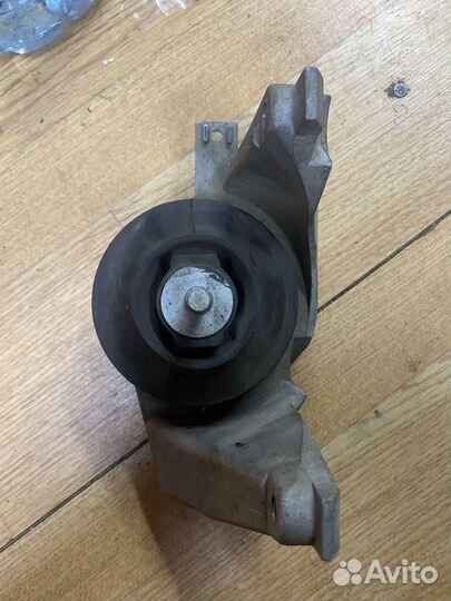 Подушка audi a6 c5 гидравлическая