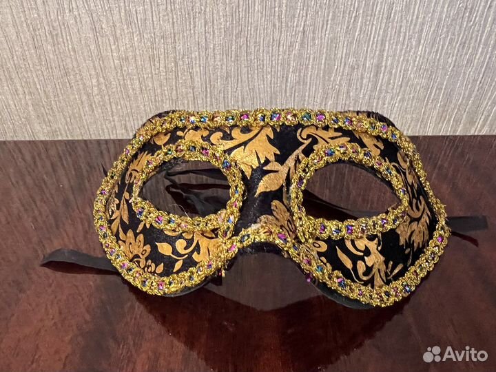 Маска карнавальная женская