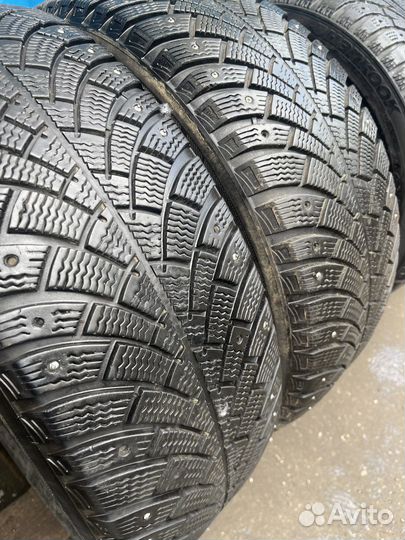 Bfgoodrich G-Force Stud 215/55 R17 98Q