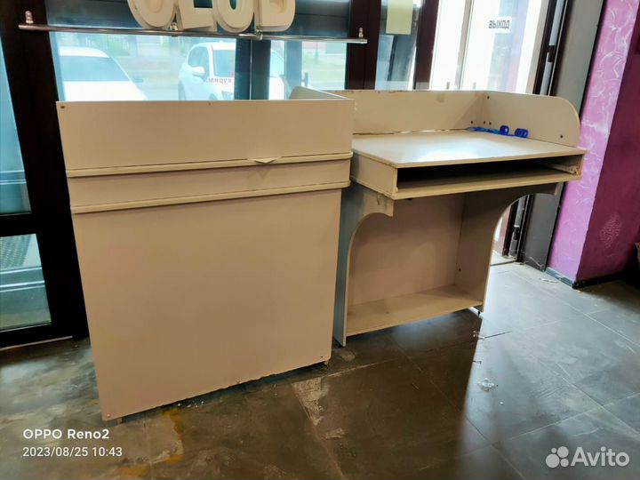 Стойка для администратора