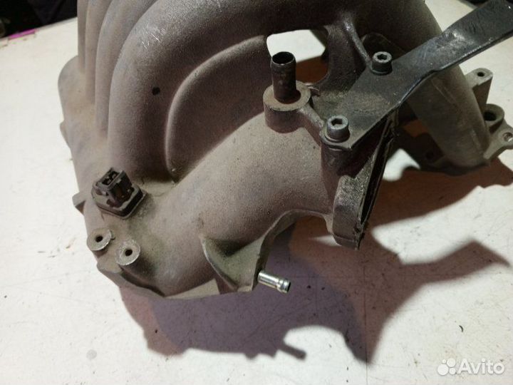 Коллектор впускной Audi A4 8D2 AHL 1997