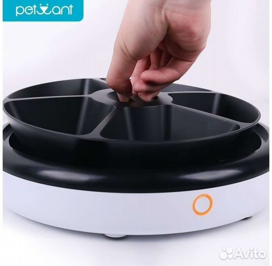 Автокормушка для кошек и собак Petwant PF-105