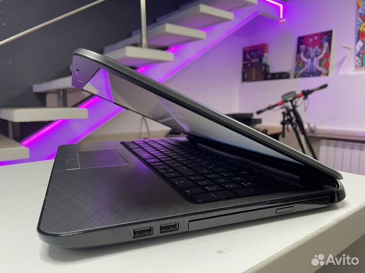 Шустрый Hp i3 / ssd / 820m