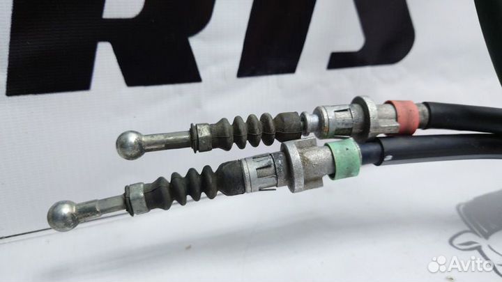 Трос стояночного тормоза Mitsubishi Outlander III