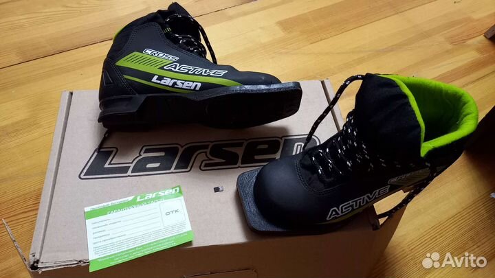 Лыжные ботинки