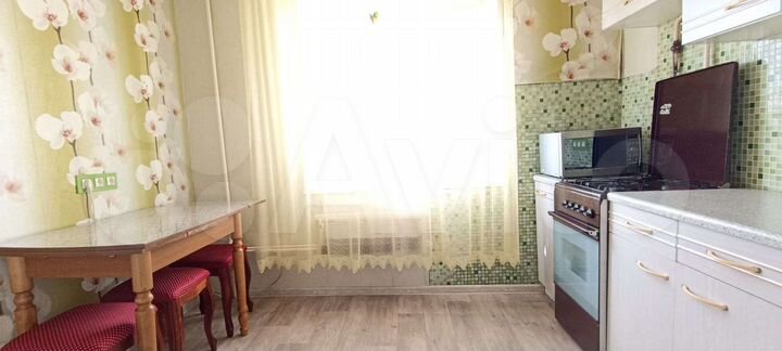 2-к. квартира, 50 м², 10/10 эт.