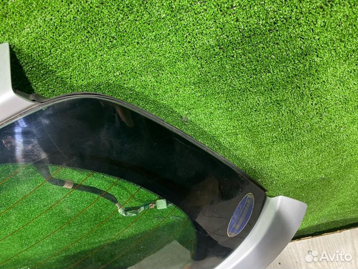 Крышка багажника Toyota Vitz SCP10