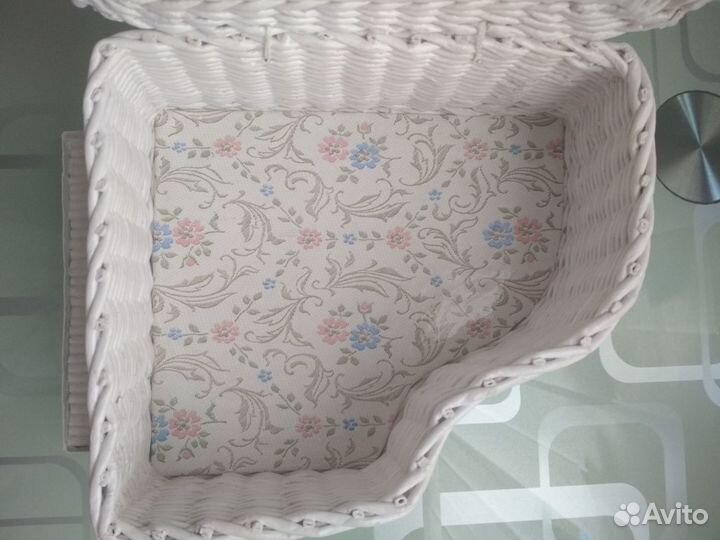 Шкатулка из бумажной лозы