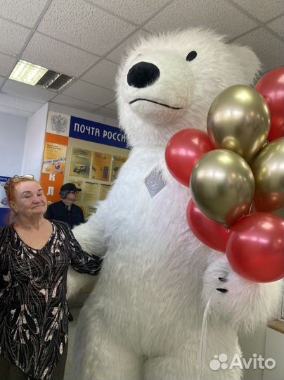 Белый мишка и Чебурашка поздравление