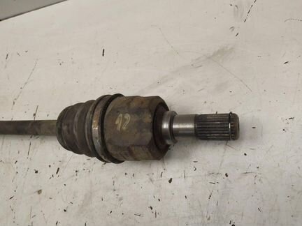 Полуось задняя левая 496002Y000 Hyundai IX35