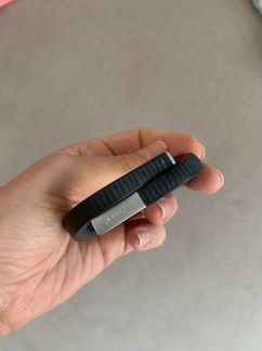 Фитнес браслет jawbone с зарядкой