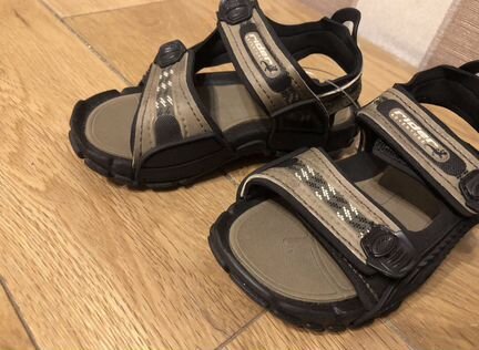 Сандалии новые 26 размер