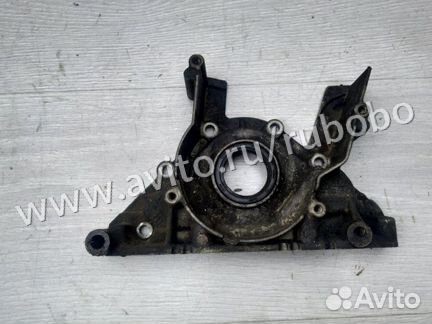 Крышка коленвала Vw Jetta 5 BSE 2008