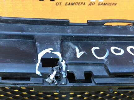 Решетка в бампер передняя Mercedes Cls W218