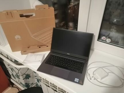 Huawei MateBook D14 (AMD Ryzen 5 3500U) серый 2020