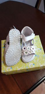 Сандали для девочки