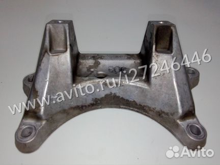 Кронштейн опоры Мерседес A 2112420340
