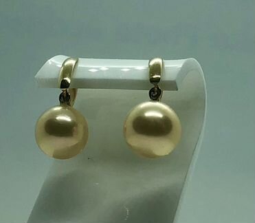 Серьги из натурального золотого жемчуга