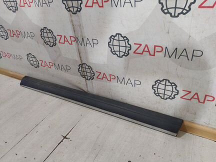 Накладка двери передняя правая Nissan Murano Z51