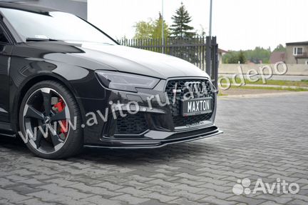 Накладка на бампер Audi RS3 Sportback (17+) MD V2