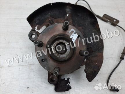 Кулак передний левый Hyundai Accent 2 G4EC 2008