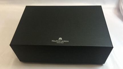 Оригинальная шкатулка для часов Maurice Lacroix