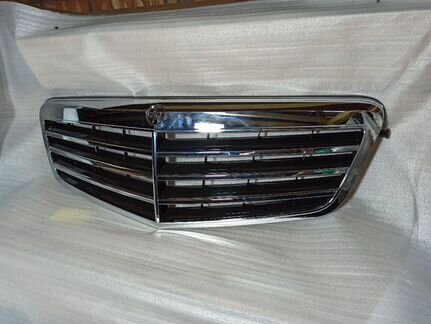 Решетка радиатора Mercedes w212 до рестайлинг