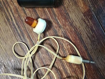 Наушники вкладыши ретро