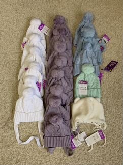 Шапочки вязанные