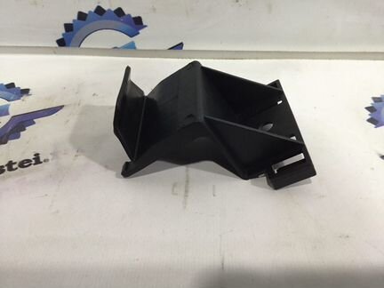 Кронштейн крепления фары правый Mazda 3 BL