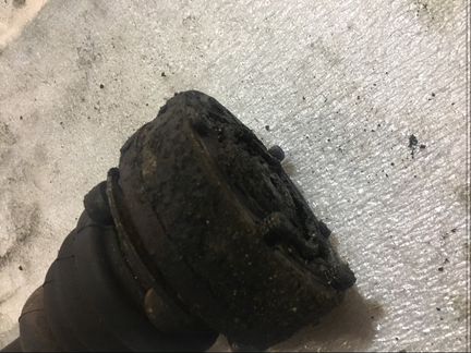 Задний левый привод в сборе Ауди А6 С5 4B0501203C