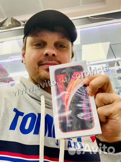 iPhone SE2 256 Red рст