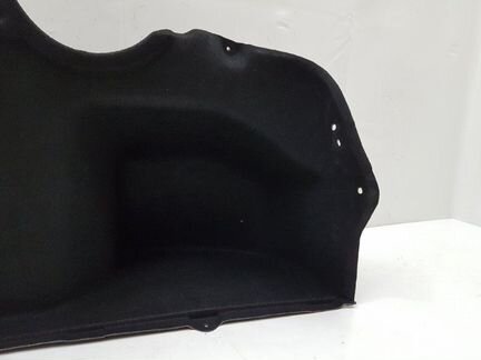 Обшивка багажника правая Toyota Camry V70