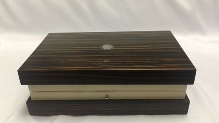Оригинальная шкатулка для часов Maurice Lacroix