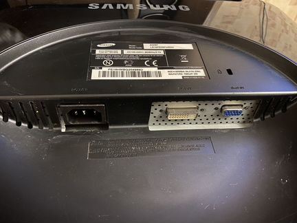 Монитор Samsung 932BF
