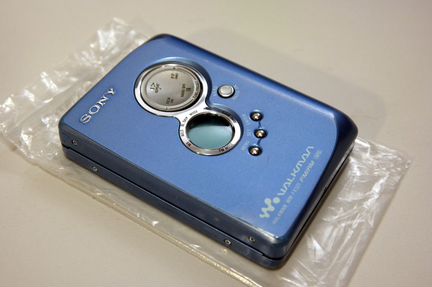 Кассетный плеер Sony WM-FX521