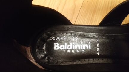 Сандалии новые Baldinini trend made in Italy