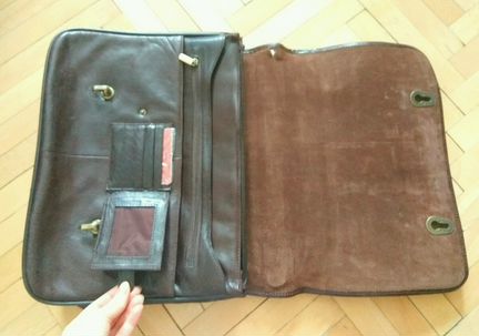 Кожаный портфель