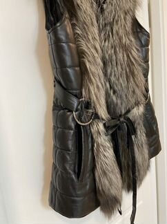 Жилетка меховая, стеганная кожа