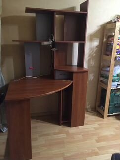 Компьютерный стол