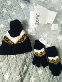 Шапка и перчатки next 3-4 года