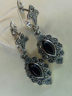 Серебро 925,Серьги новые с Халцедоном(Оникс)