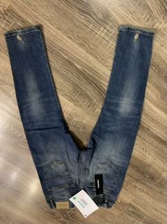 Джинсы