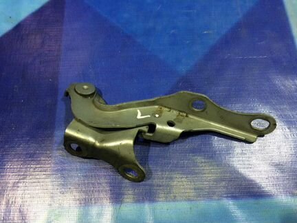 Петля капота левая Тойота Авенсис Т250