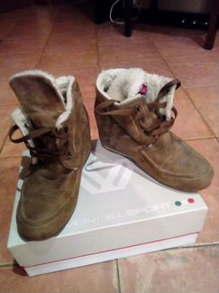 Ботинки на танкетке