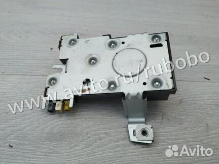 Усилитель антенны 8P4035225 Audi A3 (8P1) 2003-201