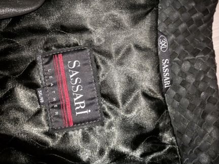 Кожаный плащ 3хl/48EUR