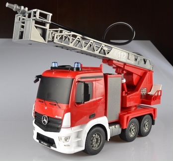 Радиоуправляемая Пожарная машина Mercedes-Benz