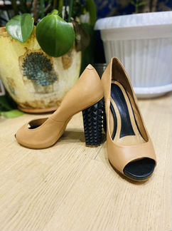 Туфли женские кожаные с открытым носиком, 36-37 ра