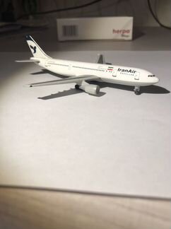 Модель самолета Airbus 300 IranAir
